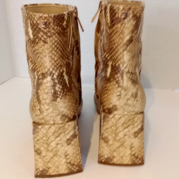 Sam Edelman Destiny Faux Snakeskin Pattern Ankle Boots 3" Heels Sz. 8 - Picture 4 of 15